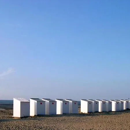 In With Sea View Apartman