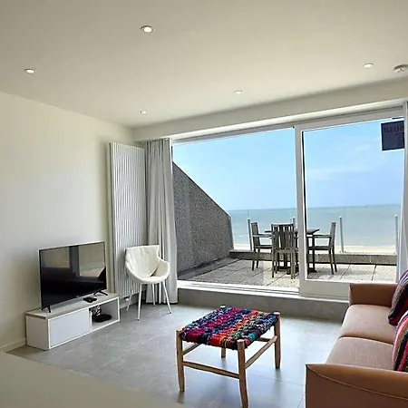 In With Sea View *